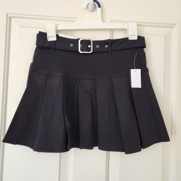 Vanilla Star Dresses & Skirts - School Girl Pleated Mini Skirt Black Belted Prep School Preppy Academia Small
